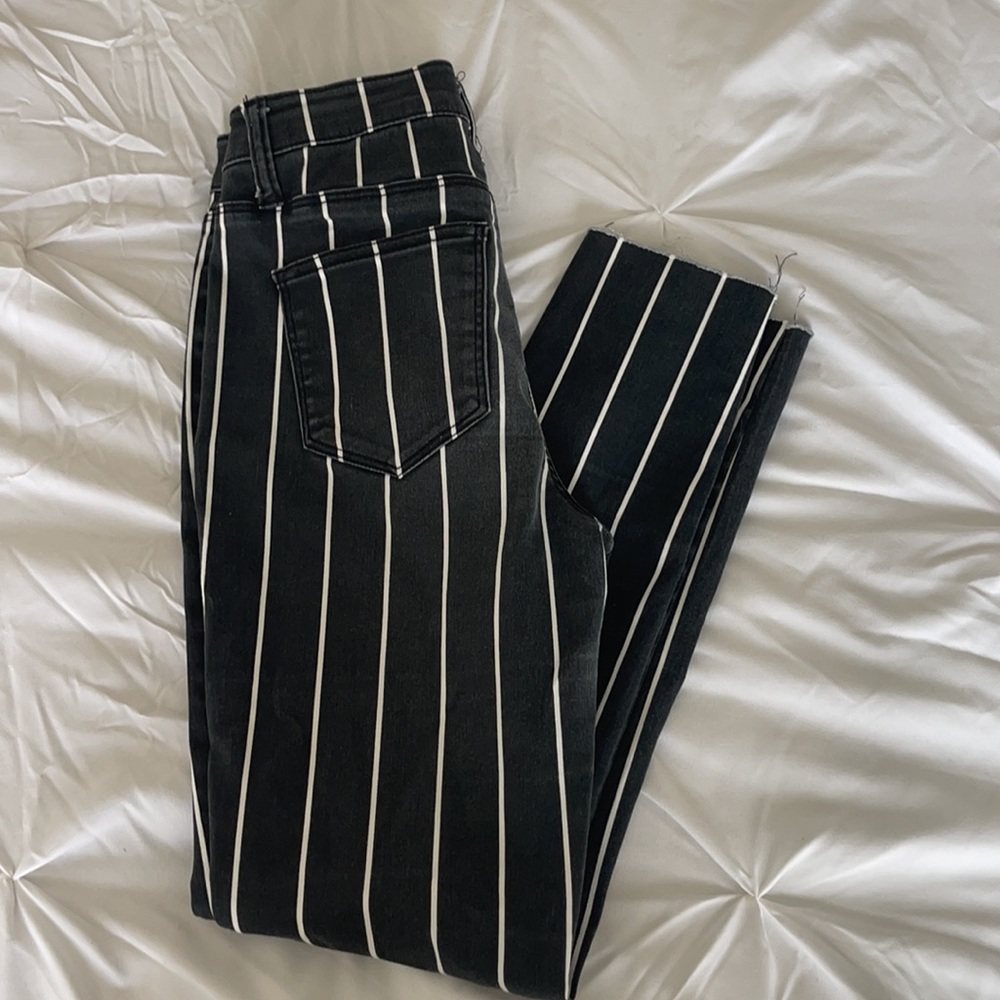 Mid Rise Striped Skinny Jeans - Picture 2 of 5